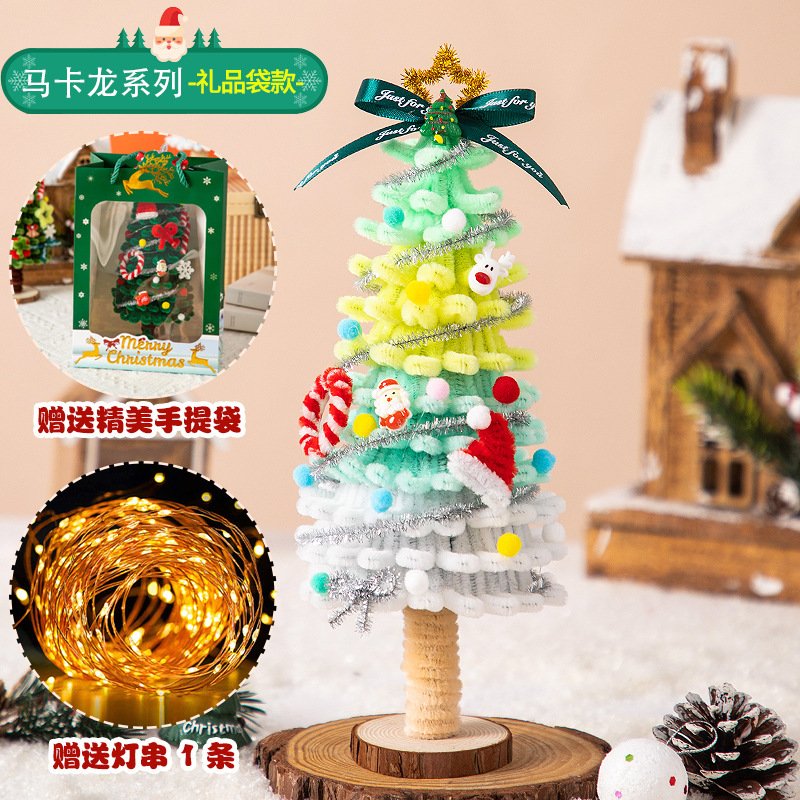 DIY Chenille Stems Christmas Tree Craft Kit - Homemade Christmas Ornament Car Hanging Decor & Headband Set with String Lights - 图片 14